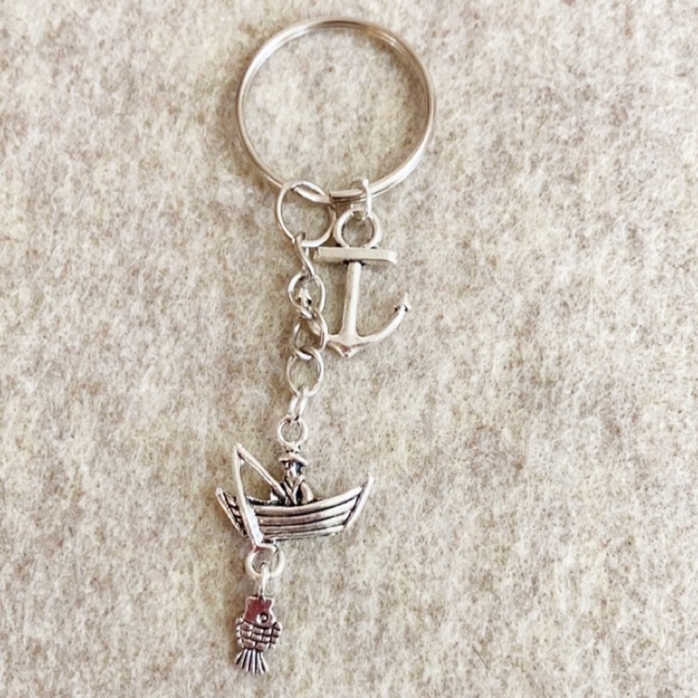 Fishing 🎣 Lover’s keychain Dad  nwt